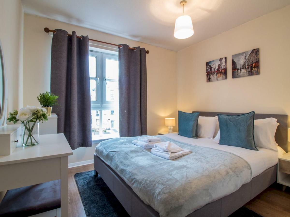 Bright & Tranquil Apartment Near City Centre With Free Parking! Единбург Екстериор снимка