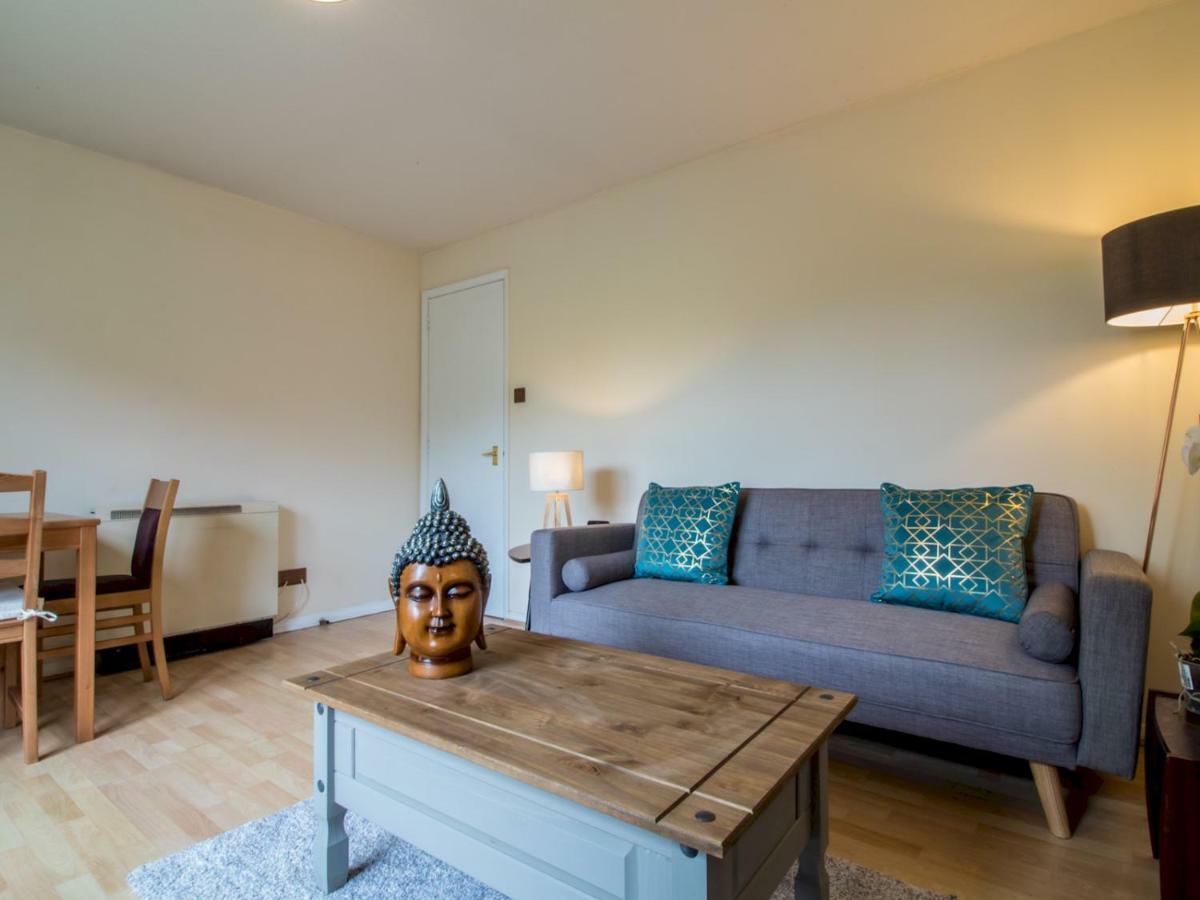 Bright & Tranquil Apartment Near City Centre With Free Parking! Единбург Екстериор снимка
