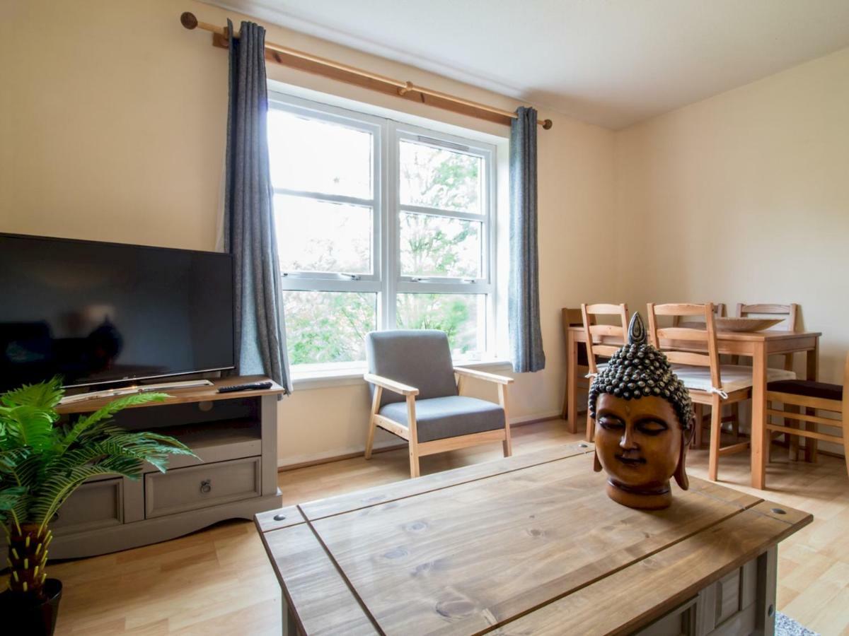 Bright & Tranquil Apartment Near City Centre With Free Parking! Единбург Екстериор снимка
